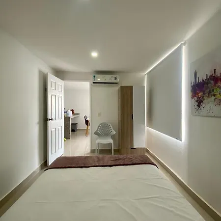 Nuevo Conquistador - El Laguito Apartment